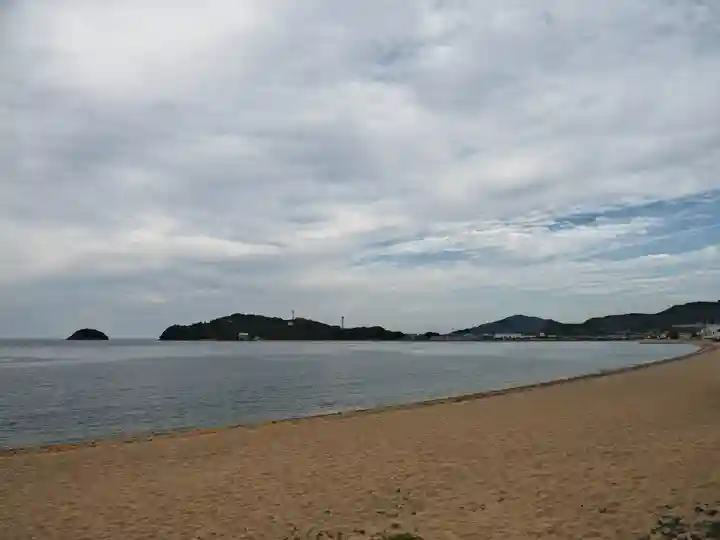 石清水神社の周辺