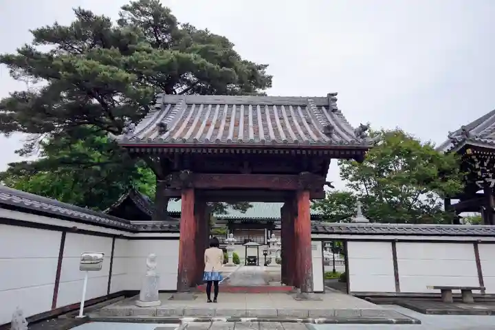 林光寺の山門・神門