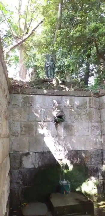 金蔵寺の手水舎