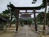 放生津八幡宮の鳥居
