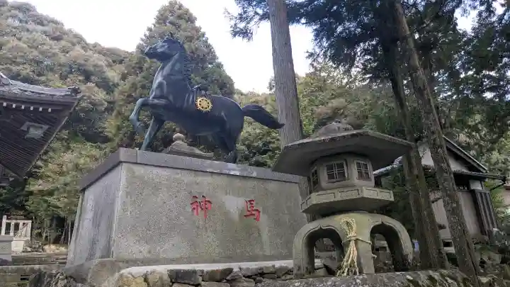 天之御中主尊神社の{uncategorized: "未分類", other: "その他", undefined: "問題あり", building: "その他建物", grave: "お墓", sacred_gate: "鳥居", guardian: "狛犬", statue: "像", buddha: "仏像", history: "歴史", nature: "自然", garden: "庭園", animal: "動物", pagoda: "塔", temizu: "手水舎", mountain_gate: "山門・神門", sanctuary: "本殿・本堂", subordinate: "末社・摂社", art: "芸術", scenery: "景色", jizo: "地蔵", ema: "絵馬", goshuin: "御朱印", omikuji: "おみくじ", items: "授与品その他", amulet: "お守り", goshuincho: "御朱印帳", eats: "食事", festival: "お祭り", votive_dance: "神楽", shichigosan: "七五三参", wedding: "結婚式", experience: "体験その他", initially: "初詣", around: "周辺", anti_infection: "感染症対策"}