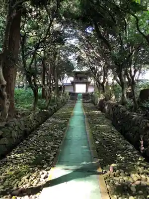 瀧谷寺の山門・神門