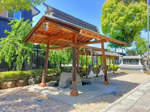 津島社の手水舎