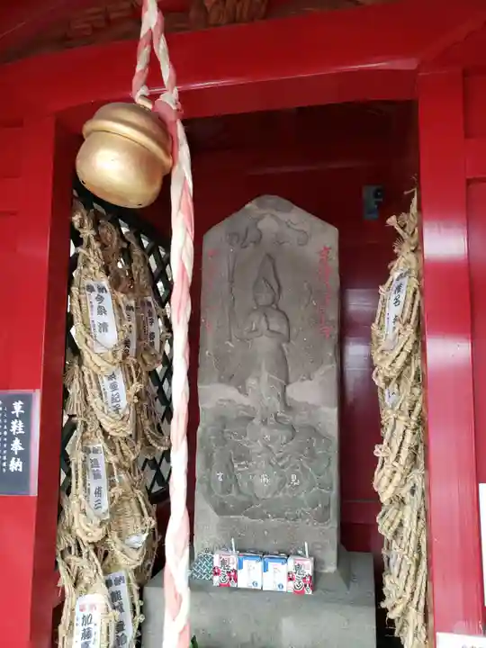 庚申塚(鳩森八幡神社社外)の地蔵