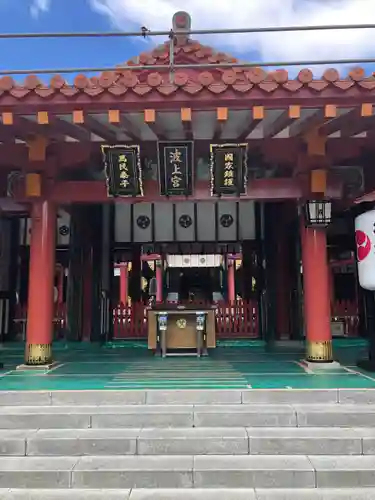 波上宮の本殿・本堂