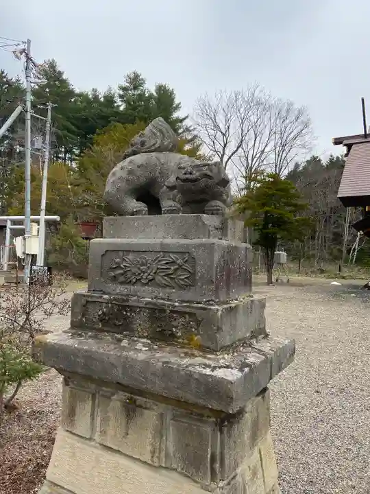留辺蘂神社の狛犬