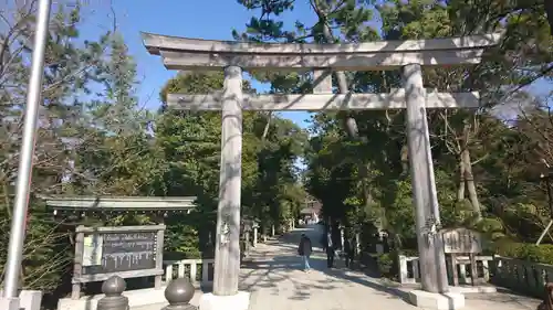 寒川神社の鳥居