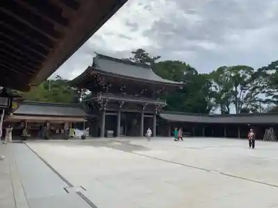 寒川神社の山門・神門