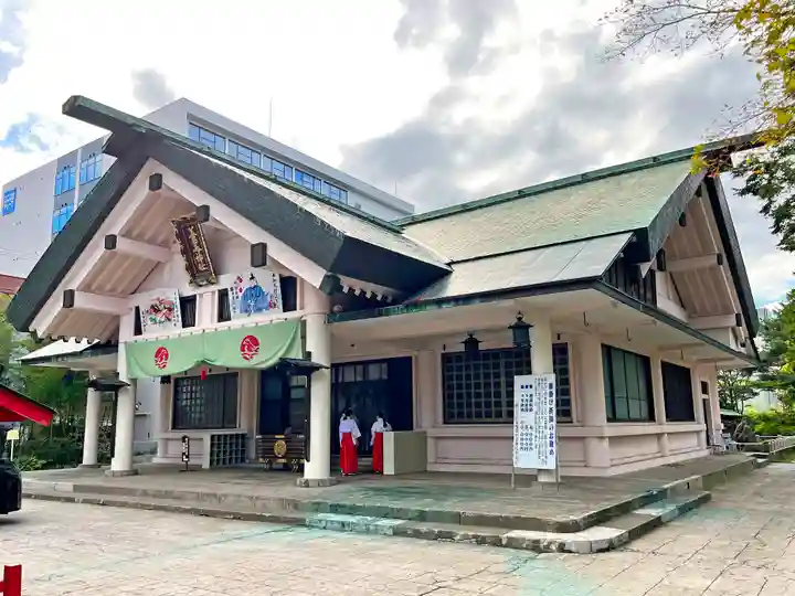 善知鳥神社の本殿・本堂