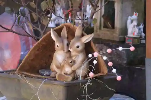 御嶽山神社の狛犬