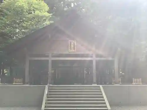 開拓神社の本殿