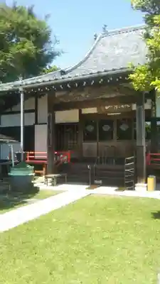 萬藏寺の本殿・本堂