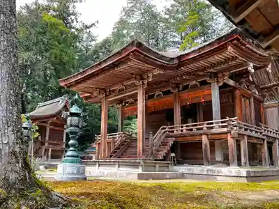 奥石神社の本殿・本堂