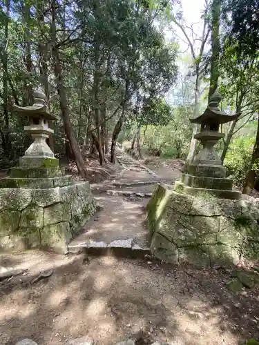 龍之口八幡宮の{uncategorized: "未分類", other: "その他", undefined: "問題あり", building: "その他建物", grave: "お墓", sacred_gate: "鳥居", guardian: "狛犬", statue: "像", buddha: "仏像", history: "歴史", nature: "自然", garden: "庭園", animal: "動物", pagoda: "塔", temizu: "手水舎", mountain_gate: "山門・神門", sanctuary: "本殿・本堂", subordinate: "末社・摂社", art: "芸術", scenery: "景色", jizo: "地蔵", ema: "絵馬", goshuin: "御朱印", omikuji: "おみくじ", items: "授与品その他", amulet: "お守り", goshuincho: "御朱印帳", eats: "食事", festival: "お祭り", votive_dance: "神楽", shichigosan: "七五三参", wedding: "結婚式", experience: "体験その他", initially: "初詣", around: "周辺", anti_infection: "感染症対策"}