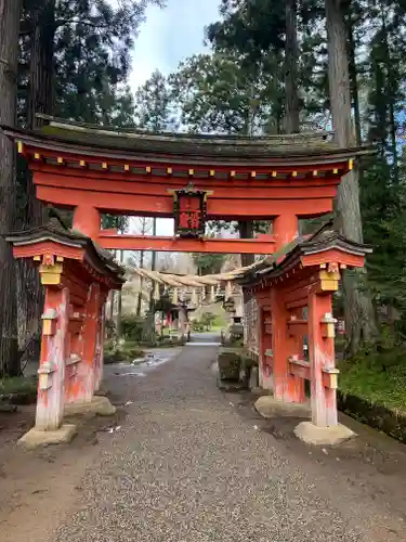 達谷西光寺の鳥居