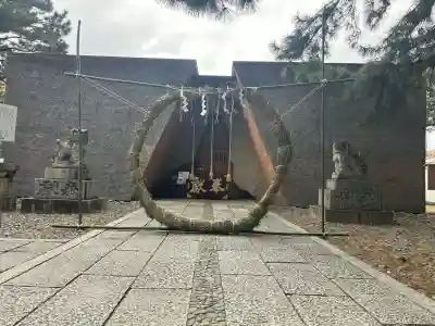 鳥飼八幡宮の{uncategorized: "未分類", other: "その他", undefined: "問題あり", building: "その他建物", grave: "お墓", sacred_gate: "鳥居", guardian: "狛犬", statue: "像", buddha: "仏像", history: "歴史", nature: "自然", garden: "庭園", animal: "動物", pagoda: "塔", temizu: "手水舎", mountain_gate: "山門・神門", sanctuary: "本殿・本堂", subordinate: "末社・摂社", art: "芸術", scenery: "景色", jizo: "地蔵", ema: "絵馬", goshuin: "御朱印", omikuji: "おみくじ", items: "授与品その他", amulet: "お守り", goshuincho: "御朱印帳", eats: "食事", festival: "お祭り", votive_dance: "神楽", shichigosan: "七五三参", wedding: "結婚式", experience: "体験その他", initially: "初詣", around: "周辺", anti_infection: "感染症対策"}