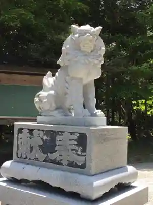 川上山若宮八幡宮の狛犬