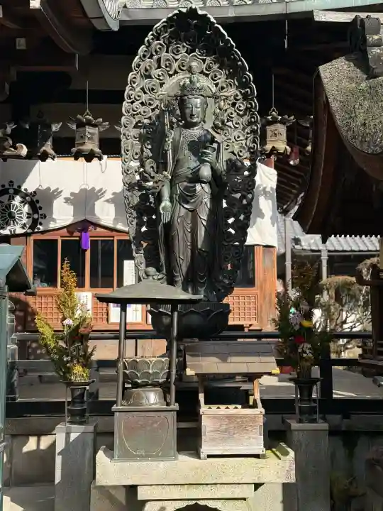 宝山寺の{uncategorized: "未分類", other: "その他", undefined: "問題あり", building: "その他建物", grave: "お墓", sacred_gate: "鳥居", guardian: "狛犬", statue: "像", buddha: "仏像", history: "歴史", nature: "自然", garden: "庭園", animal: "動物", pagoda: "塔", temizu: "手水舎", mountain_gate: "山門・神門", sanctuary: "本殿・本堂", subordinate: "末社・摂社", art: "芸術", scenery: "景色", jizo: "地蔵", ema: "絵馬", goshuin: "御朱印", omikuji: "おみくじ", items: "授与品その他", amulet: "お守り", goshuincho: "御朱印帳", eats: "食事", festival: "お祭り", votive_dance: "神楽", shichigosan: "七五三参", wedding: "結婚式", experience: "体験その他", initially: "初詣", around: "周辺", anti_infection: "感染症対策"}