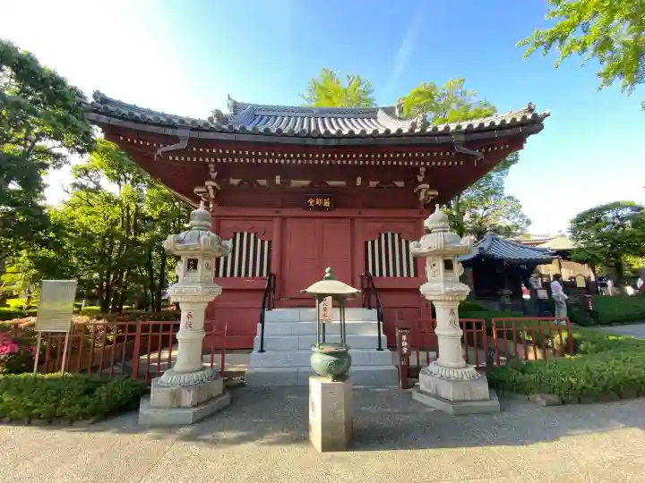 浅草寺の{uncategorized: "未分類", other: "その他", undefined: "問題あり", building: "その他建物", grave: "お墓", sacred_gate: "鳥居", guardian: "狛犬", statue: "像", buddha: "仏像", history: "歴史", nature: "自然", garden: "庭園", animal: "動物", pagoda: "塔", temizu: "手水舎", mountain_gate: "山門・神門", sanctuary: "本殿・本堂", subordinate: "末社・摂社", art: "芸術", scenery: "景色", jizo: "地蔵", ema: "絵馬", goshuin: "御朱印", omikuji: "おみくじ", items: "授与品その他", amulet: "お守り", goshuincho: "御朱印帳", eats: "食事", festival: "お祭り", votive_dance: "神楽", shichigosan: "七五三参", wedding: "結婚式", experience: "体験その他", initially: "初詣", around: "周辺", anti_infection: "感染症対策"}