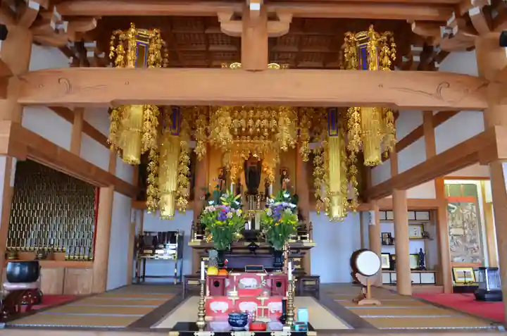 浄土宗善立寺の本殿・本堂
