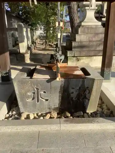 堤治神社の手水舎