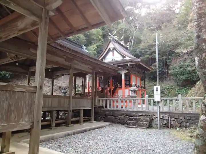 鳴無神社の本殿・本堂