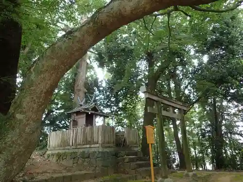 神坐日向神社（大神神社摂社）のその他建物