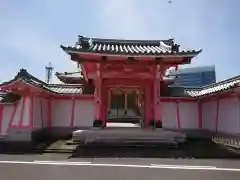 即得寺の山門