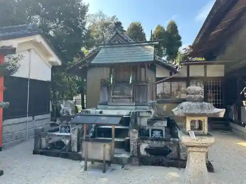 殖栗神社の{uncategorized: "未分類", other: "その他", undefined: "問題あり", building: "その他建物", grave: "お墓", sacred_gate: "鳥居", guardian: "狛犬", statue: "像", buddha: "仏像", history: "歴史", nature: "自然", garden: "庭園", animal: "動物", pagoda: "塔", temizu: "手水舎", mountain_gate: "山門・神門", sanctuary: "本殿・本堂", subordinate: "末社・摂社", art: "芸術", scenery: "景色", jizo: "地蔵", ema: "絵馬", goshuin: "御朱印", omikuji: "おみくじ", items: "授与品その他", amulet: "お守り", goshuincho: "御朱印帳", eats: "食事", festival: "お祭り", votive_dance: "神楽", shichigosan: "七五三参", wedding: "結婚式", experience: "体験その他", initially: "初詣", around: "周辺", anti_infection: "感染症対策"}