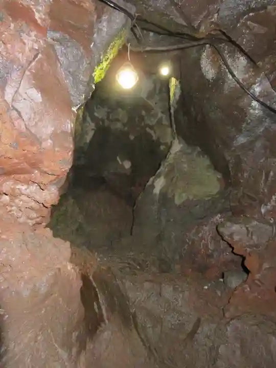 無戸室浅間神社(船津胎内神社)のその他建物