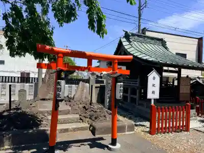 鴻神社の{uncategorized: "未分類", other: "その他", undefined: "問題あり", building: "その他建物", grave: "お墓", sacred_gate: "鳥居", guardian: "狛犬", statue: "像", buddha: "仏像", history: "歴史", nature: "自然", garden: "庭園", animal: "動物", pagoda: "塔", temizu: "手水舎", mountain_gate: "山門・神門", sanctuary: "本殿・本堂", subordinate: "末社・摂社", art: "芸術", scenery: "景色", jizo: "地蔵", ema: "絵馬", goshuin: "御朱印", omikuji: "おみくじ", items: "授与品その他", amulet: "お守り", goshuincho: "御朱印帳", eats: "食事", festival: "お祭り", votive_dance: "神楽", shichigosan: "七五三参", wedding: "結婚式", experience: "体験その他", initially: "初詣", around: "周辺", anti_infection: "感染症対策"}