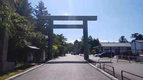 石川護國神社の鳥居