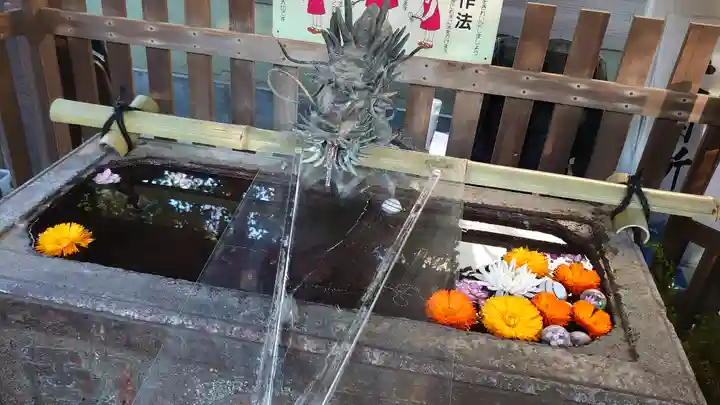 戸越八幡神社の手水舎