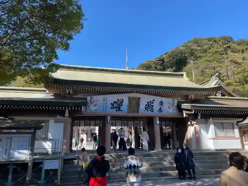照國神社の山門・神門