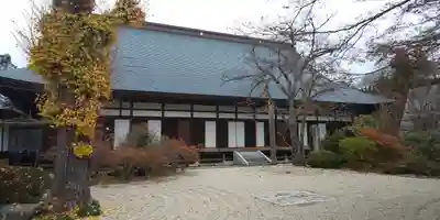 月山寺の本殿・本堂