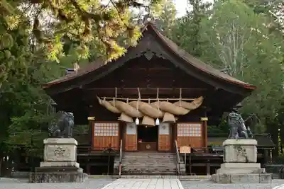 諏訪大社下社秋宮(長野県)