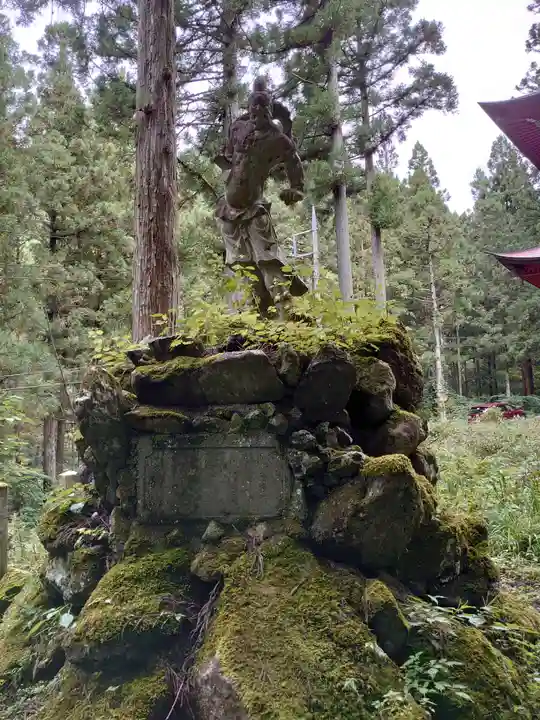 迦葉山龍華院弥勒護国寺(弥勒寺)の像