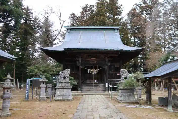 田村神社の本殿・本堂