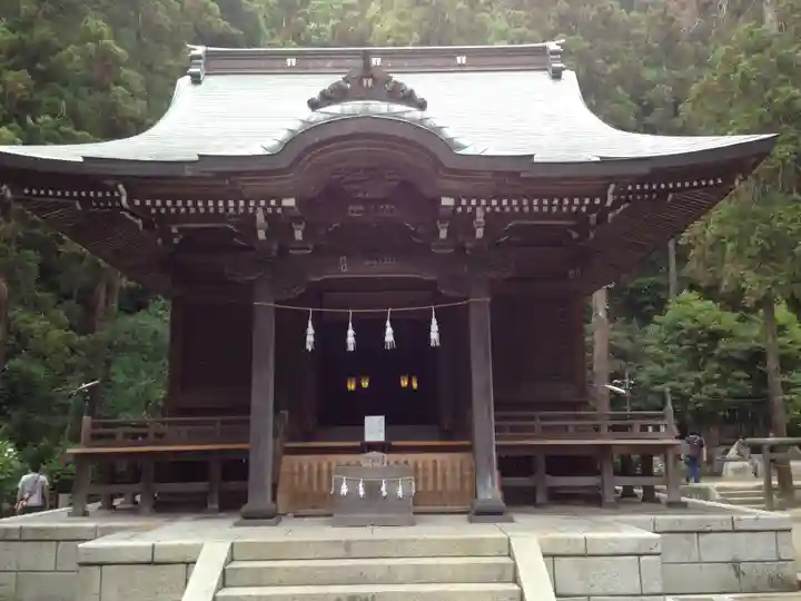 御霊神社の本殿・本堂