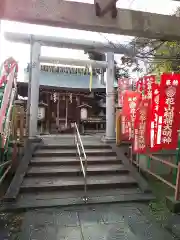 花山稲荷神社の鳥居