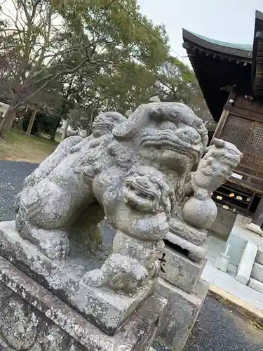 高泊神社の狛犬