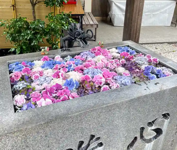 蛇窪神社の手水舎