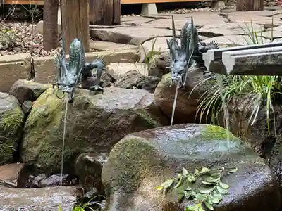 出雲大社相模分祠の手水舎