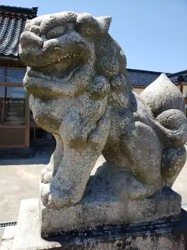 日尾神社の狛犬