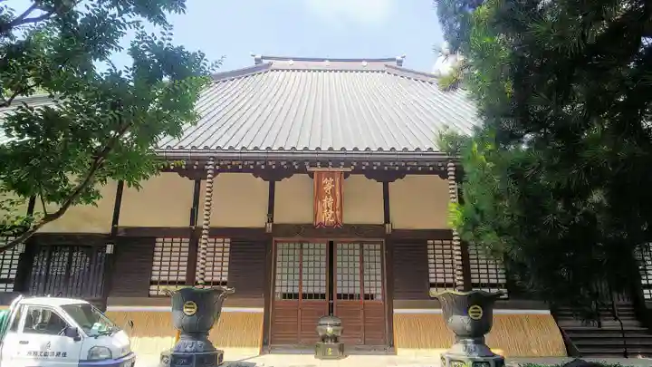 高安寺の本殿・本堂