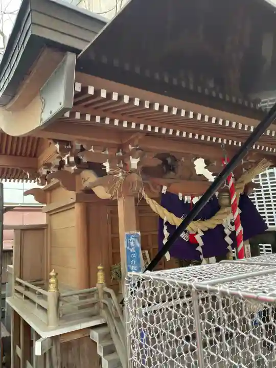 胡桃下稲荷神社の{uncategorized: "未分類", other: "その他", undefined: "問題あり", building: "その他建物", grave: "お墓", sacred_gate: "鳥居", guardian: "狛犬", statue: "像", buddha: "仏像", history: "歴史", nature: "自然", garden: "庭園", animal: "動物", pagoda: "塔", temizu: "手水舎", mountain_gate: "山門・神門", sanctuary: "本殿・本堂", subordinate: "末社・摂社", art: "芸術", scenery: "景色", jizo: "地蔵", ema: "絵馬", goshuin: "御朱印", omikuji: "おみくじ", items: "授与品その他", amulet: "お守り", goshuincho: "御朱印帳", eats: "食事", festival: "お祭り", votive_dance: "神楽", shichigosan: "七五三参", wedding: "結婚式", experience: "体験その他", initially: "初詣", around: "周辺", anti_infection: "感染症対策"}