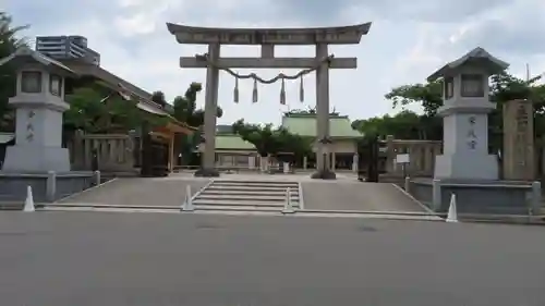 難波大社　生國魂神社の鳥居