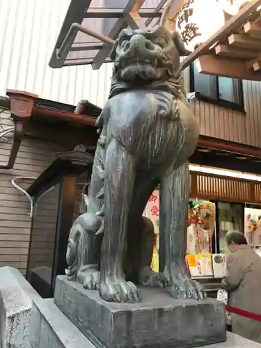 十番稲荷神社の狛犬