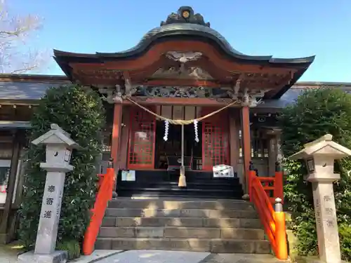 新田神社の本殿・本堂