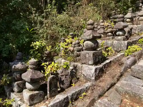 石塔寺(滋賀県)